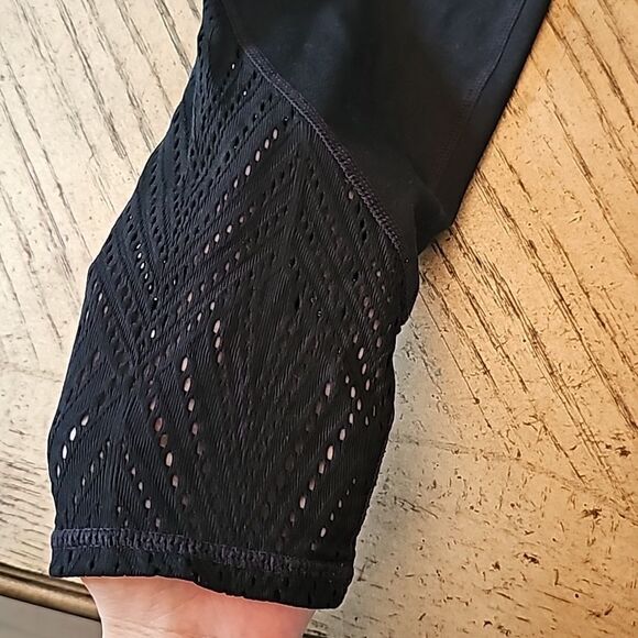 Black maternity leggings size S by Gap Blackout technology - Picture 5 of 13